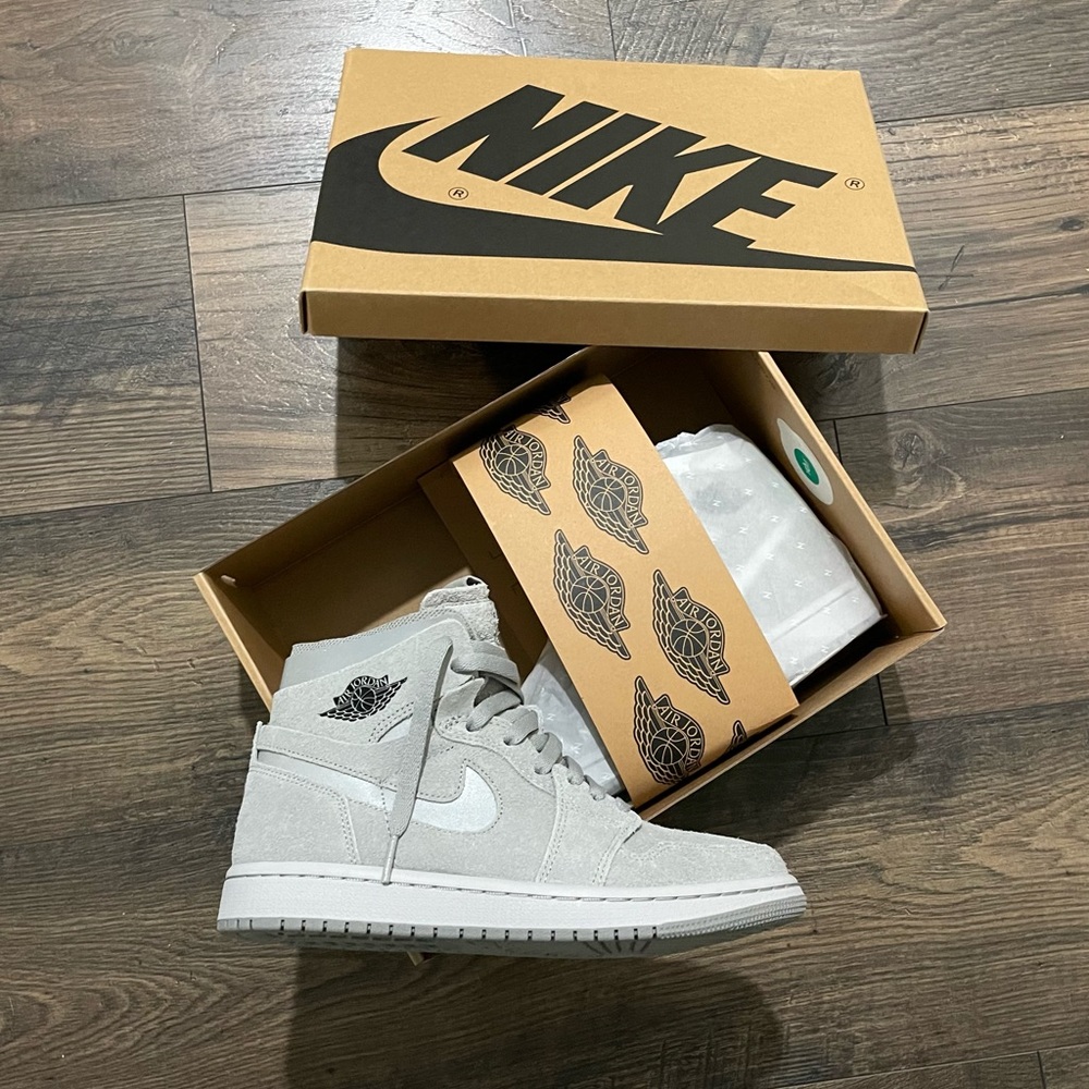 SOLD - Jordan 1 Zoom Air Comfort Grey GUARANTEED Authentic